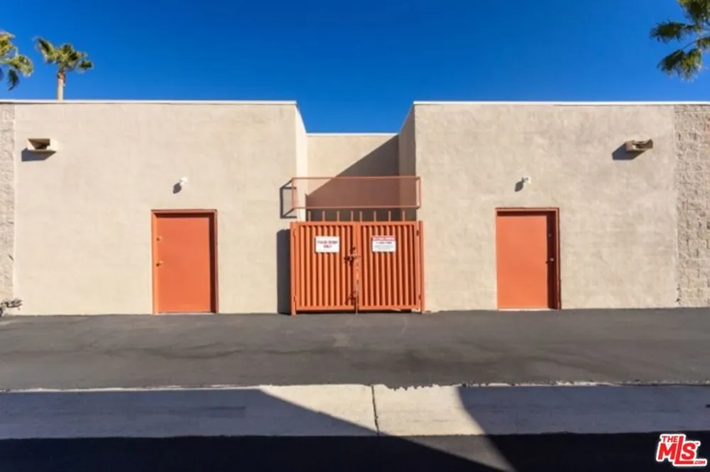 555 Commercial Road #6 Palm Springs, CA 92262