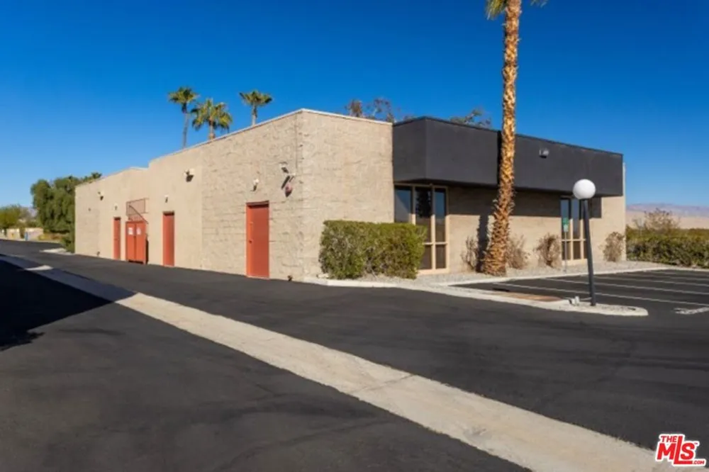 555 Commercial Road #6 Palm Springs, CA 92262