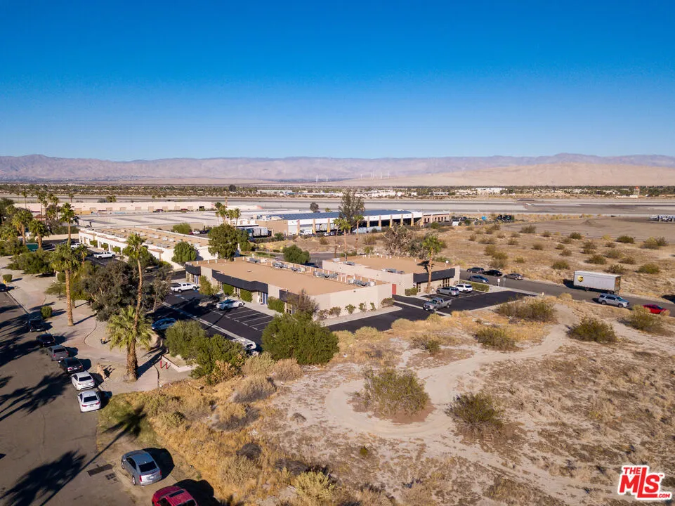 555 Commercial Road #6 Palm Springs, CA 92262