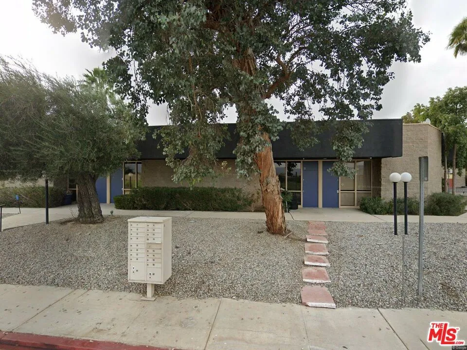 555 Commercial Road #6 Palm Springs, CA 92262