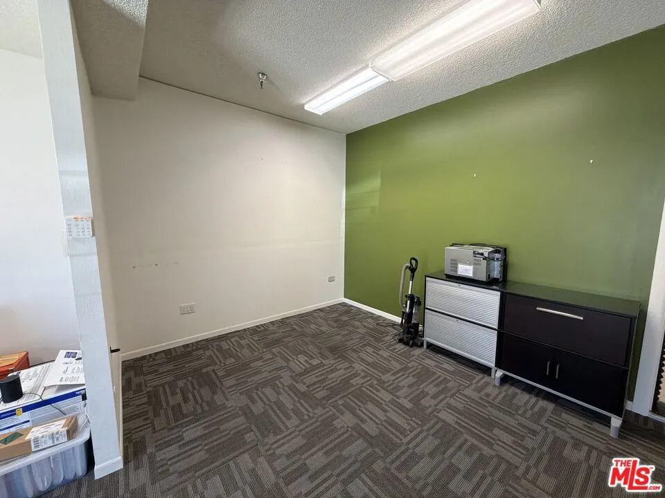 555 Commercial Road #6 Palm Springs, CA 92262