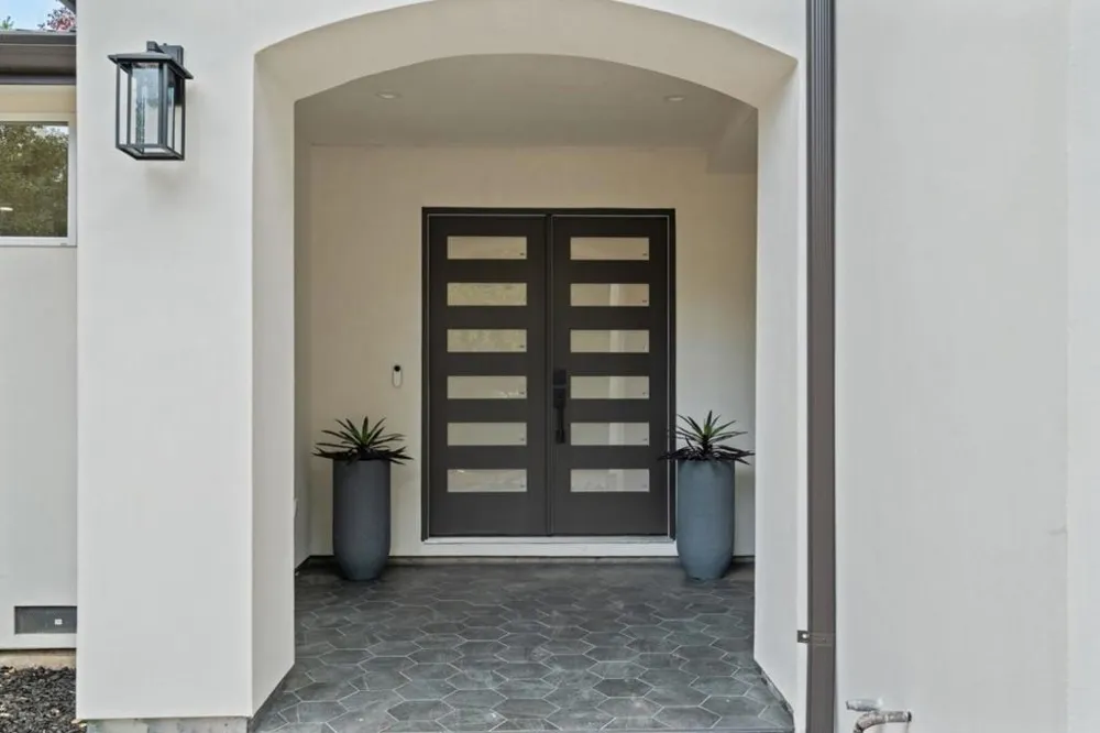 38 Bishop Lane Menlo Park, CA 94025