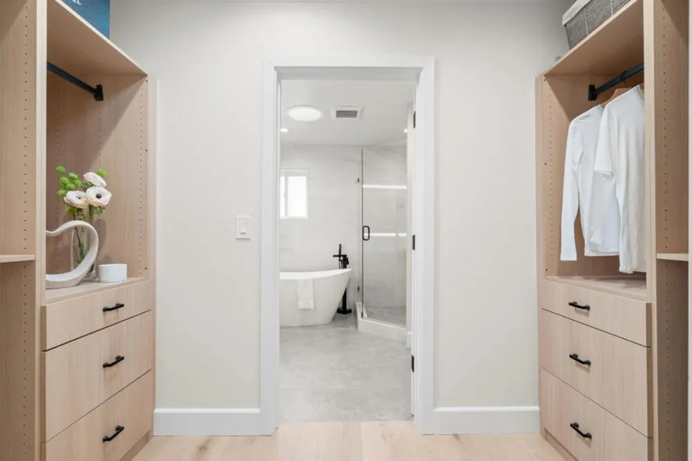 38 Bishop Lane Menlo Park, CA 94025