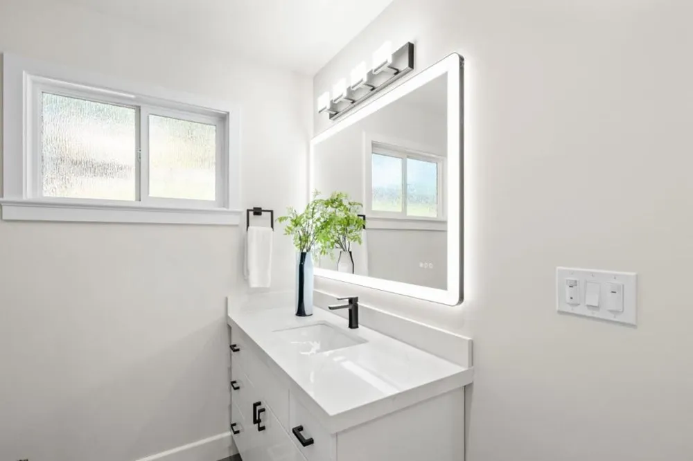 38 Bishop Lane Menlo Park, CA 94025