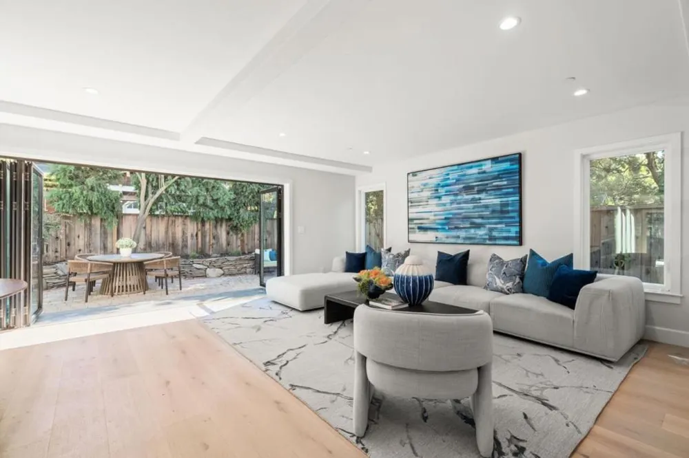 38 Bishop Lane Menlo Park, CA 94025
