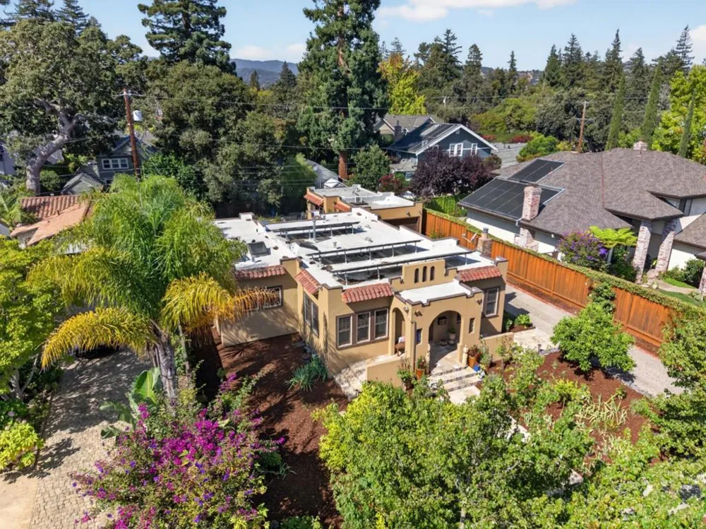 24 Fulton Street Redwood City, CA 94062