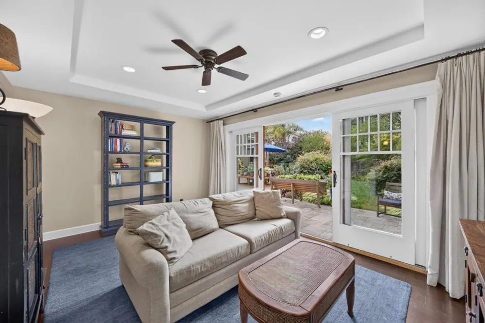 24 Fulton Street Redwood City, CA 94062