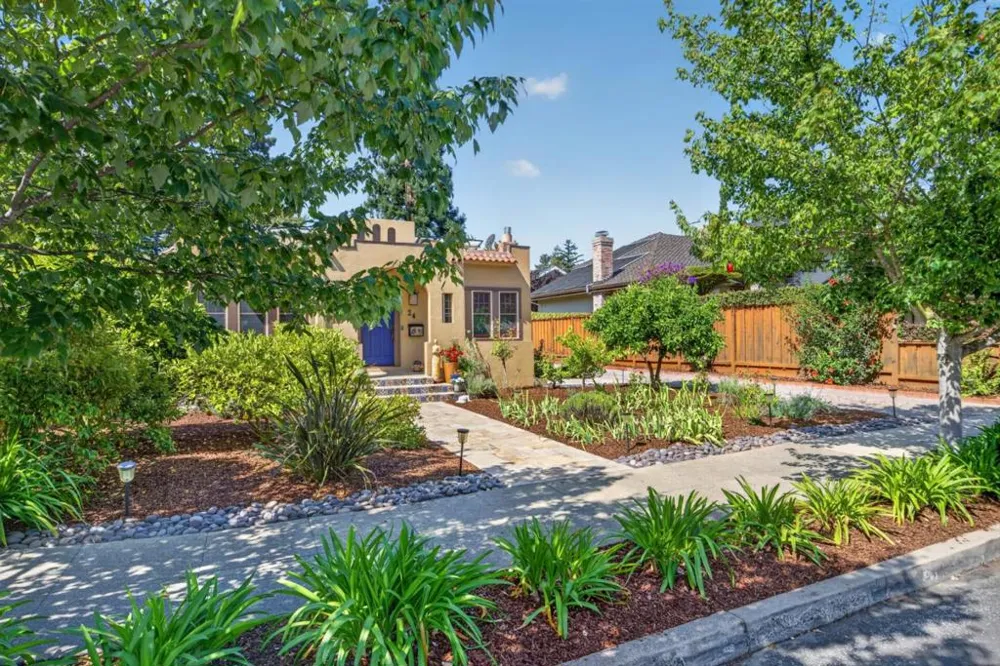 24 Fulton Street Redwood City, CA 94062