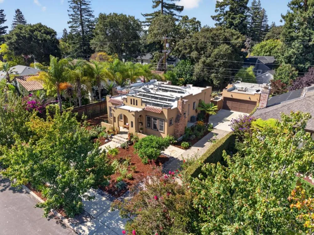 24 Fulton Street Redwood City, CA 94062