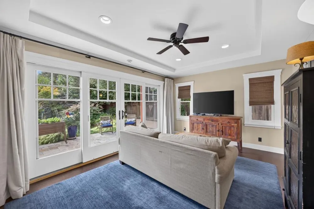 24 Fulton Street Redwood City, CA 94062