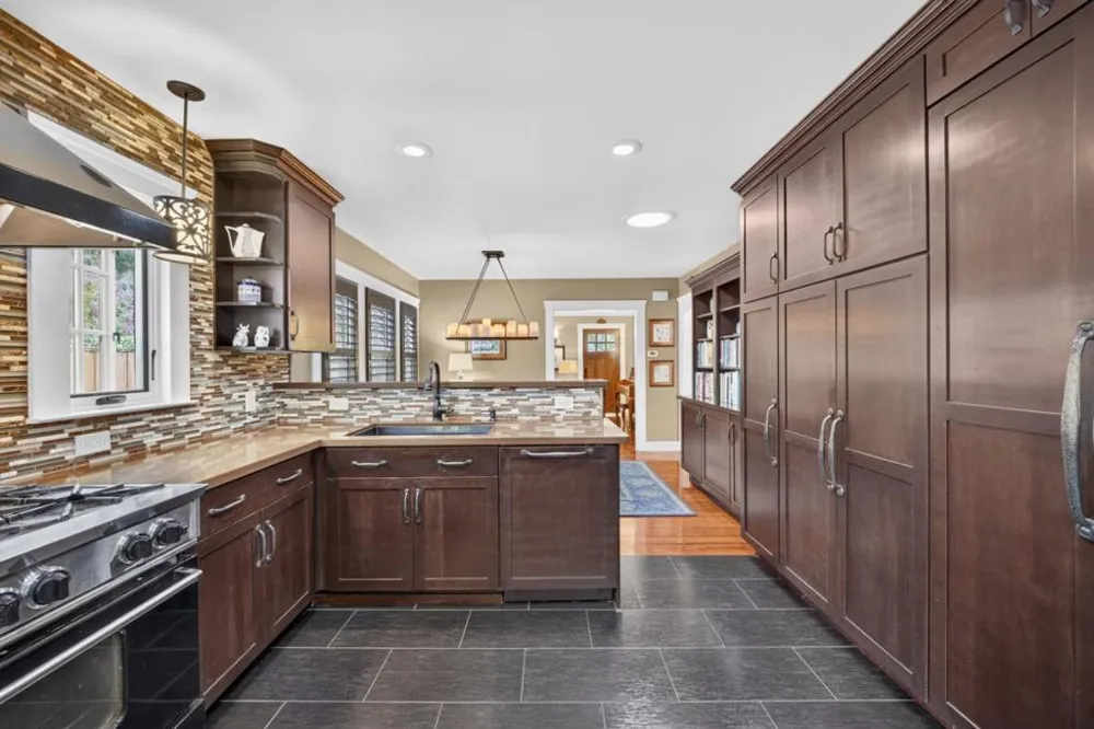 24 Fulton Street Redwood City, CA 94062