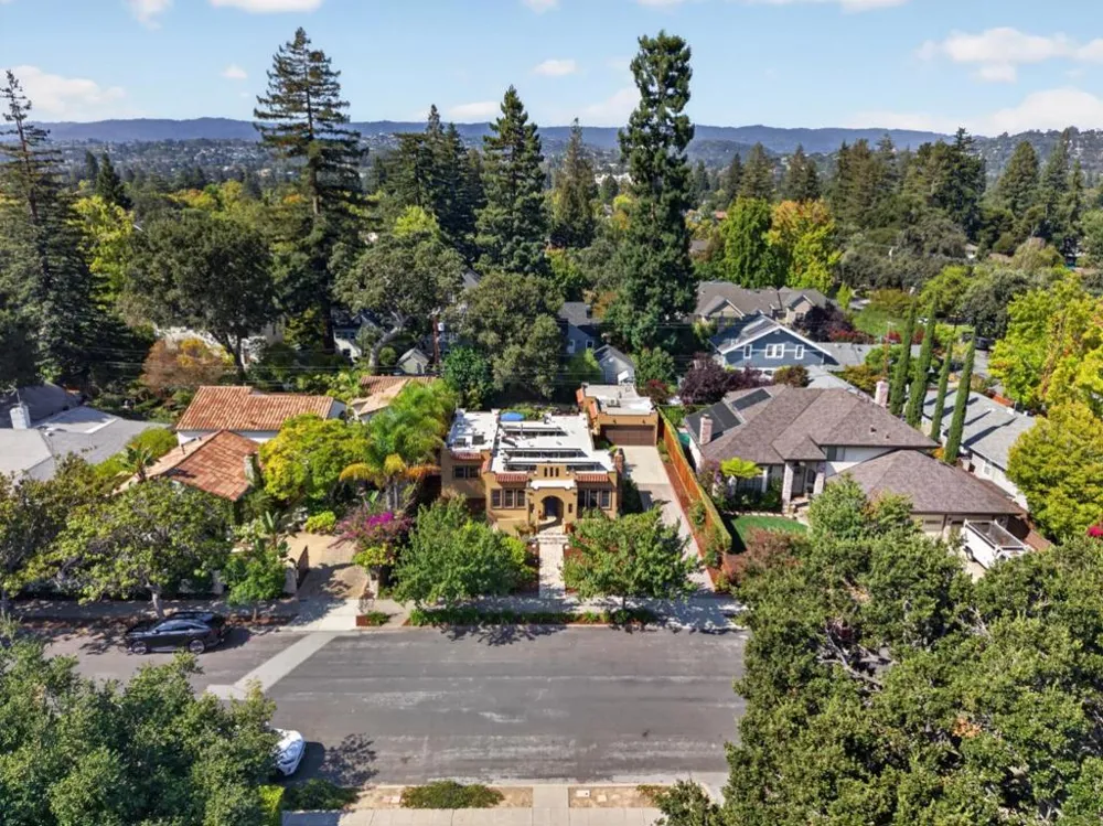 24 Fulton Street Redwood City, CA 94062