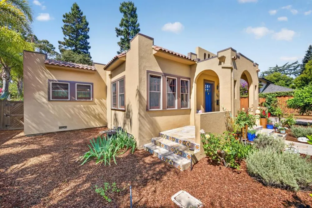 24 Fulton Street Redwood City, CA 94062