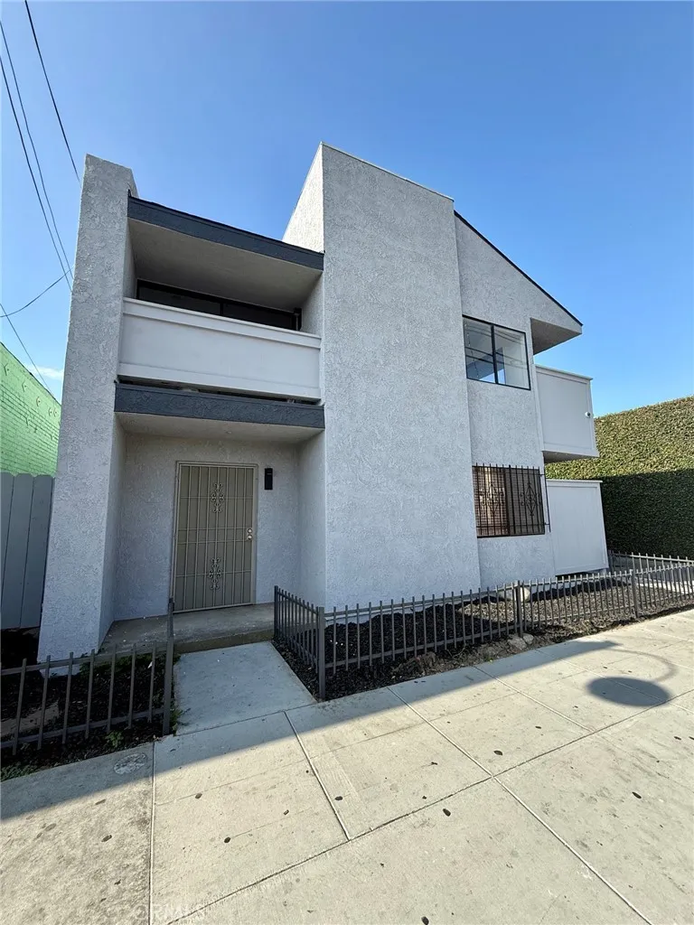 2204 E 4th #2 Long Beach, CA 90814