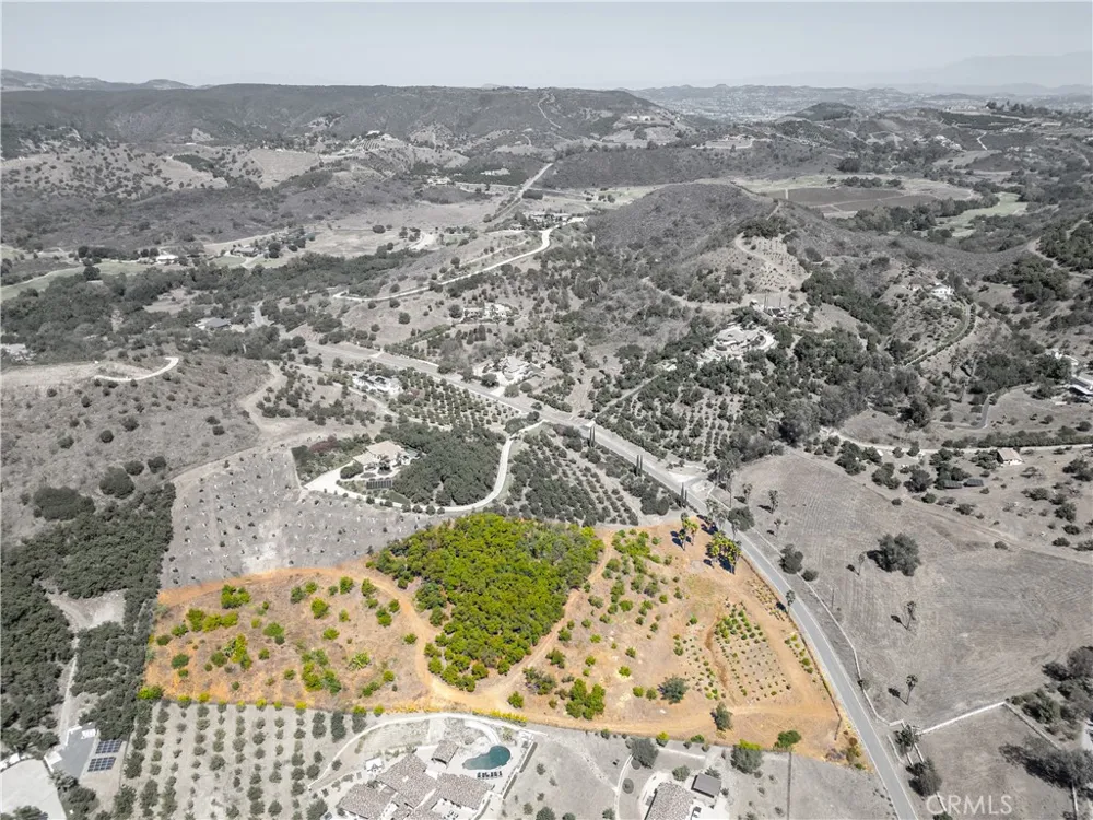 Via Vaquero Temecula, CA 92590
