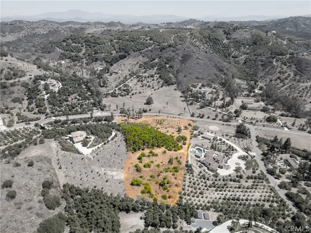Via Vaquero Temecula, CA 92590