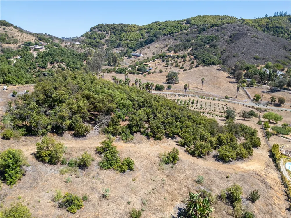 Via Vaquero Temecula, CA 92590