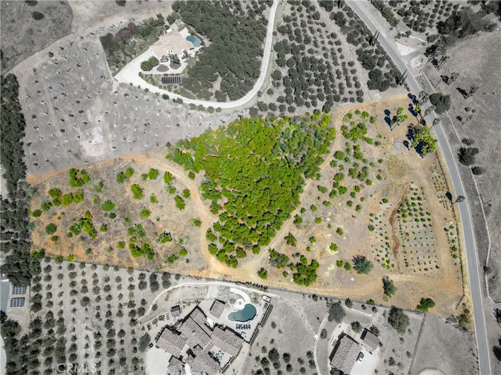 Via Vaquero Temecula, CA 92590