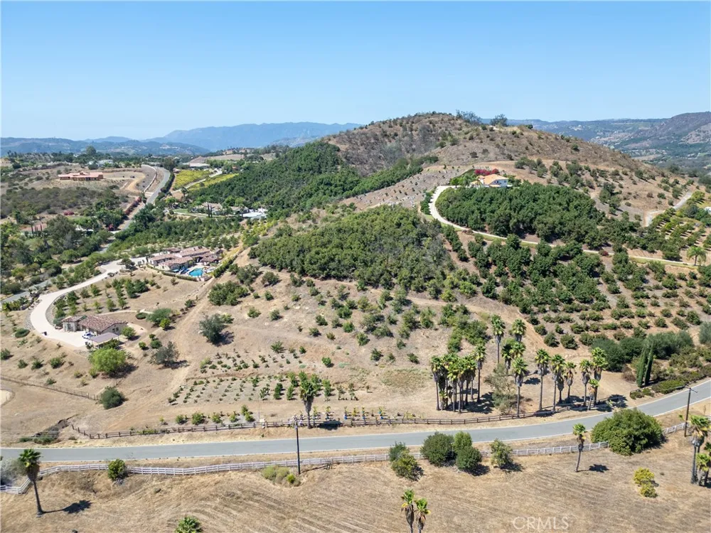 Via Vaquero Temecula, CA 92590
