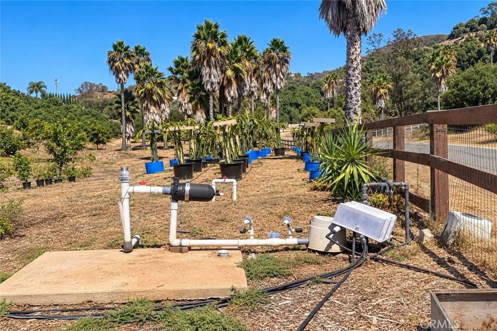 Via Vaquero Temecula, CA 92590