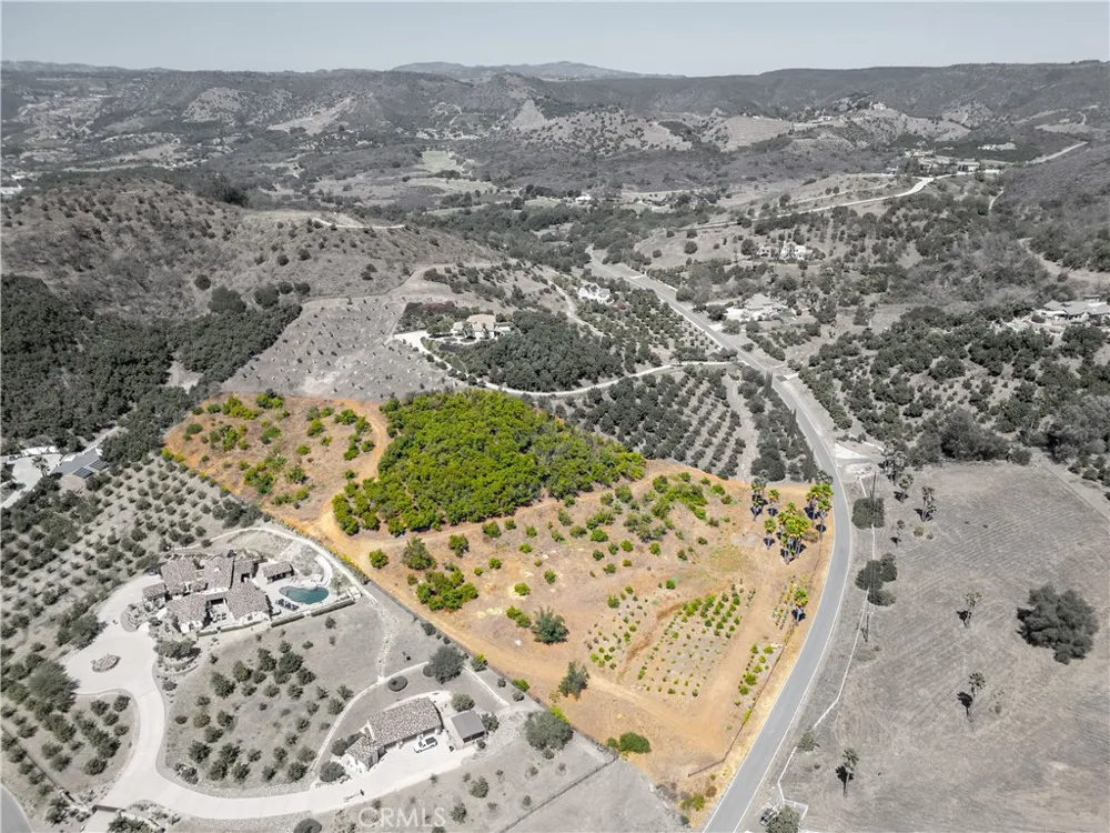 Via Vaquero Temecula, CA 92590