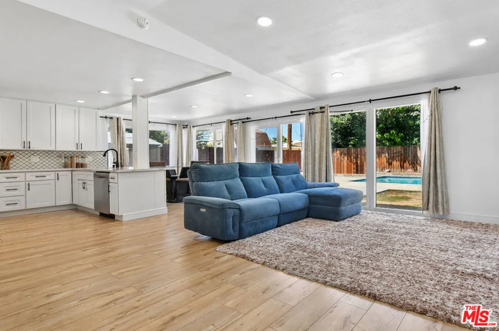 19447 Elkwood Street Los Angeles, CA 91335