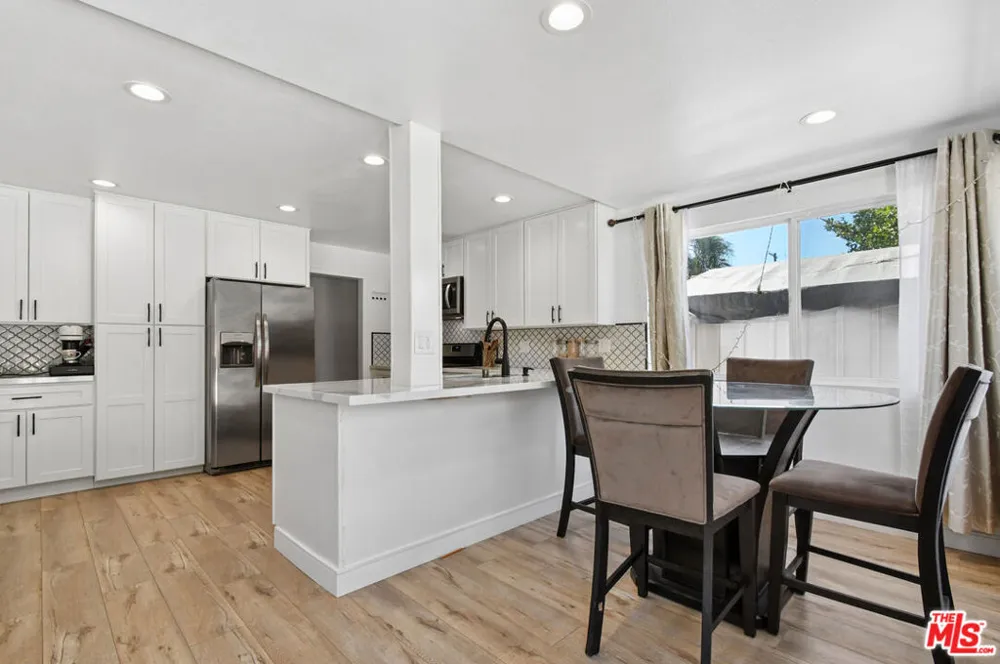 19447 Elkwood Street Los Angeles, CA 91335