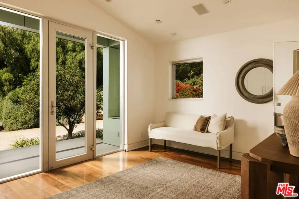 6000 Philip Avenue Malibu, CA 90265