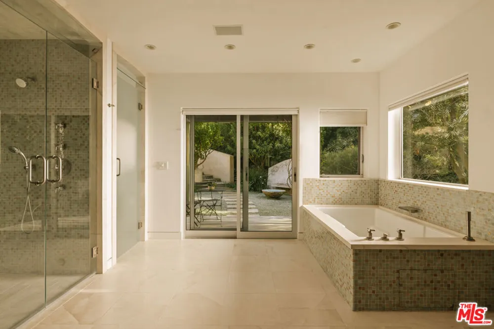 6000 Philip Avenue Malibu, CA 90265