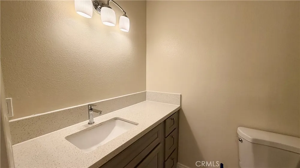 3028 W Cheryllyn Anaheim, CA 92804