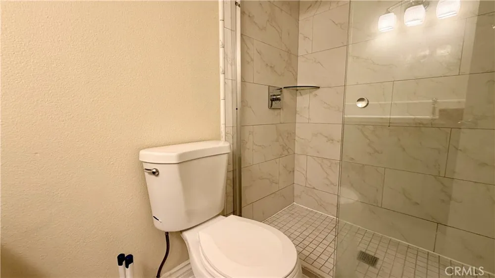 3028 W Cheryllyn Anaheim, CA 92804