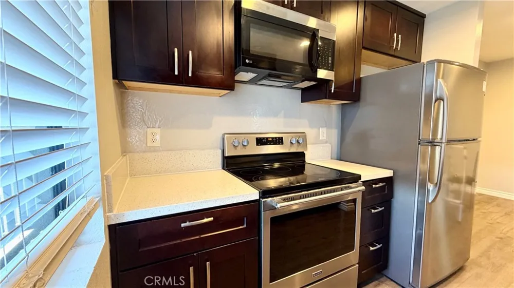 3028 W Cheryllyn Anaheim, CA 92804
