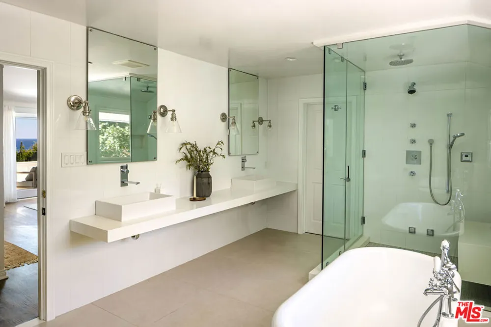 29225 Cliffside Drive Malibu, CA 90265