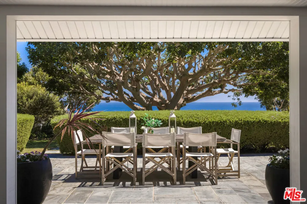 29225 Cliffside Drive Malibu, CA 90265
