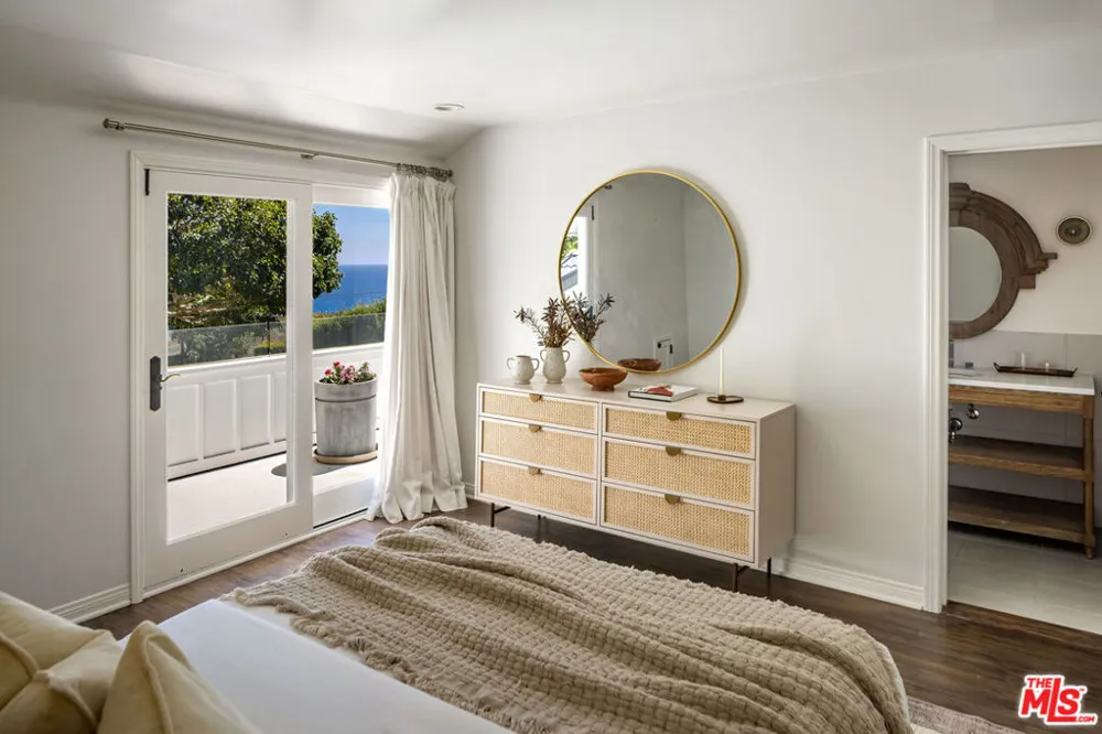 29225 Cliffside Drive Malibu, CA 90265