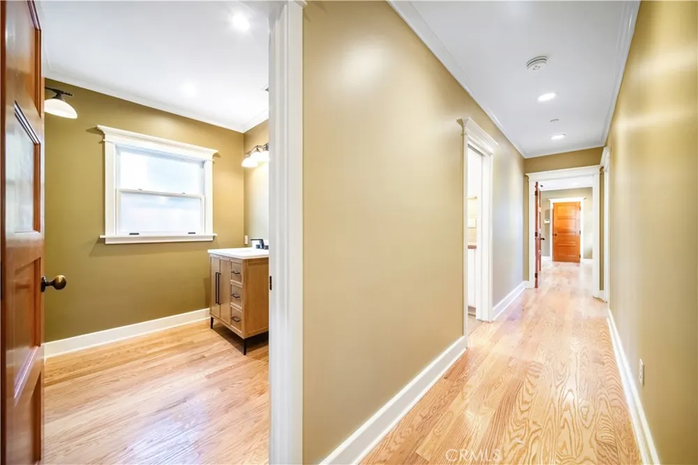 132 Sunset Monrovia, CA 91016