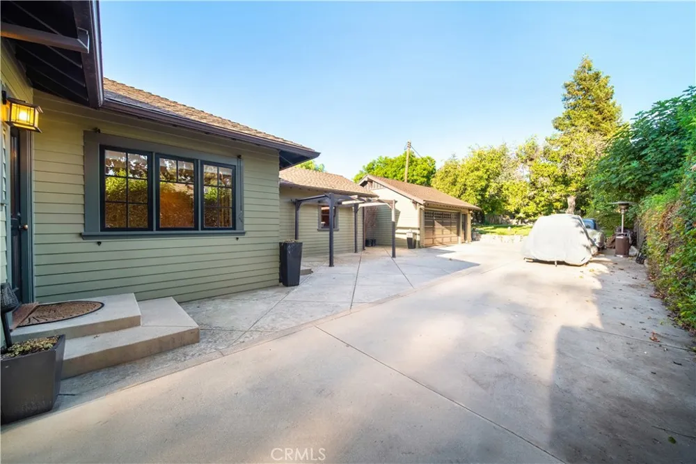 132 Sunset Monrovia, CA 91016