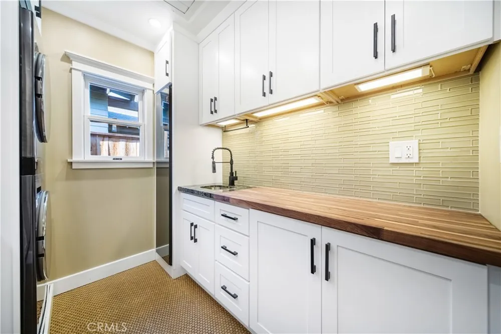 132 Sunset Monrovia, CA 91016