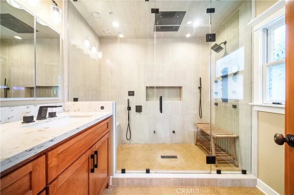 132 Sunset Monrovia, CA 91016