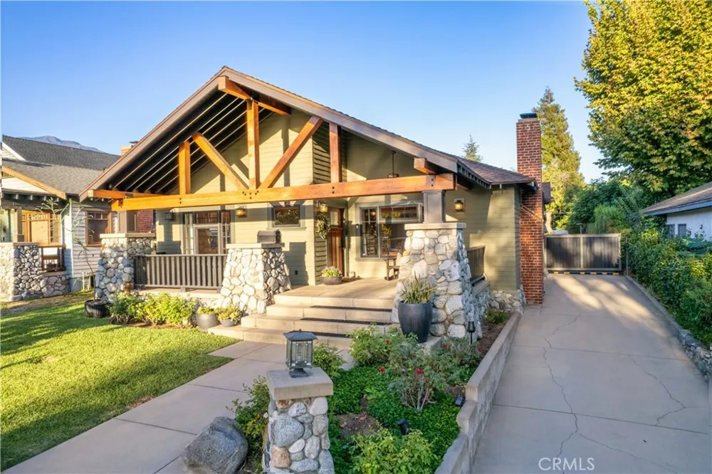 132 Sunset Monrovia, CA 91016