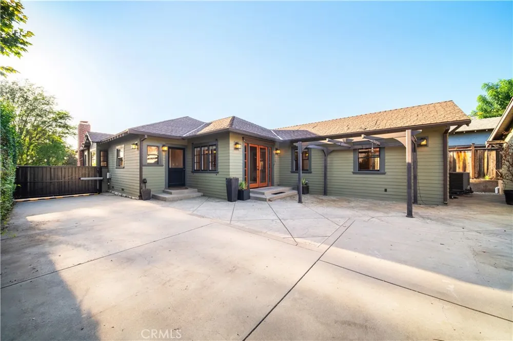 132 Sunset Monrovia, CA 91016