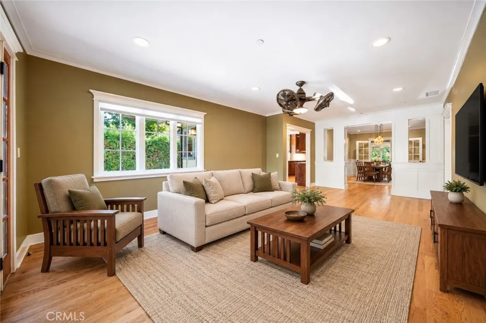 132 Sunset Monrovia, CA 91016