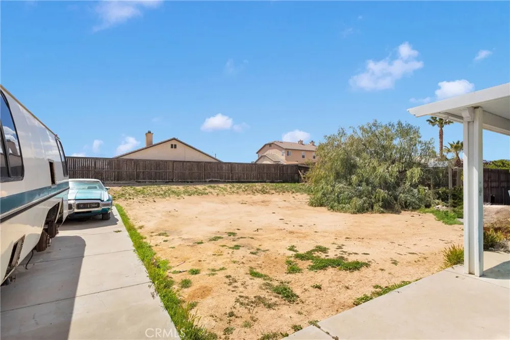 13375 Morningside Street Hesperia, CA 92344