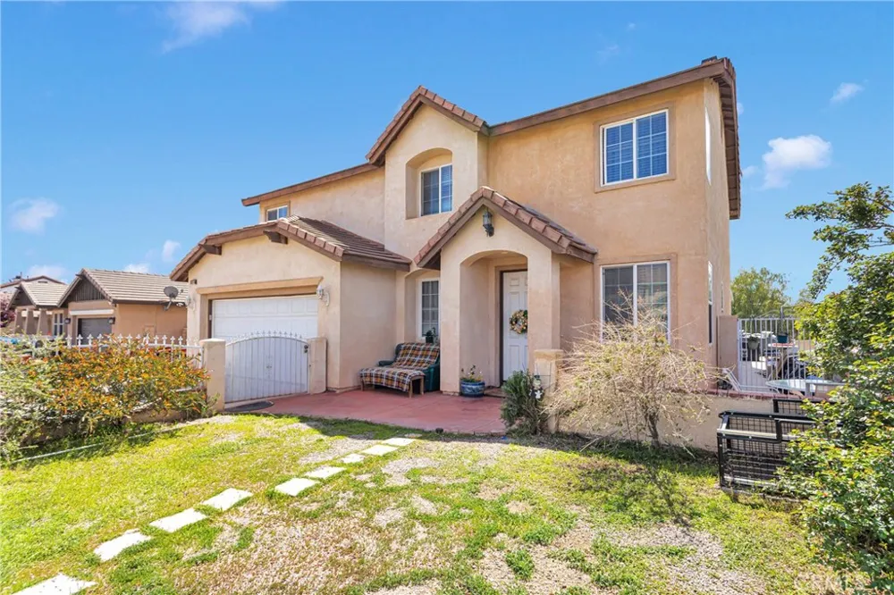 13375 Morningside Street Hesperia, CA 92344