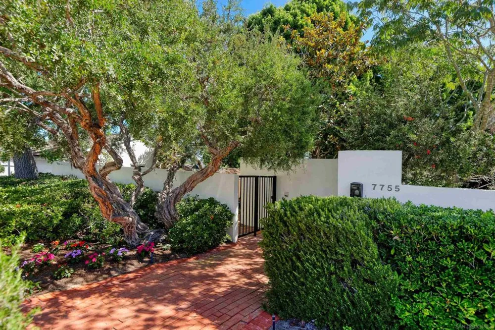 7755 Ludington Place La Jolla, CA 92037