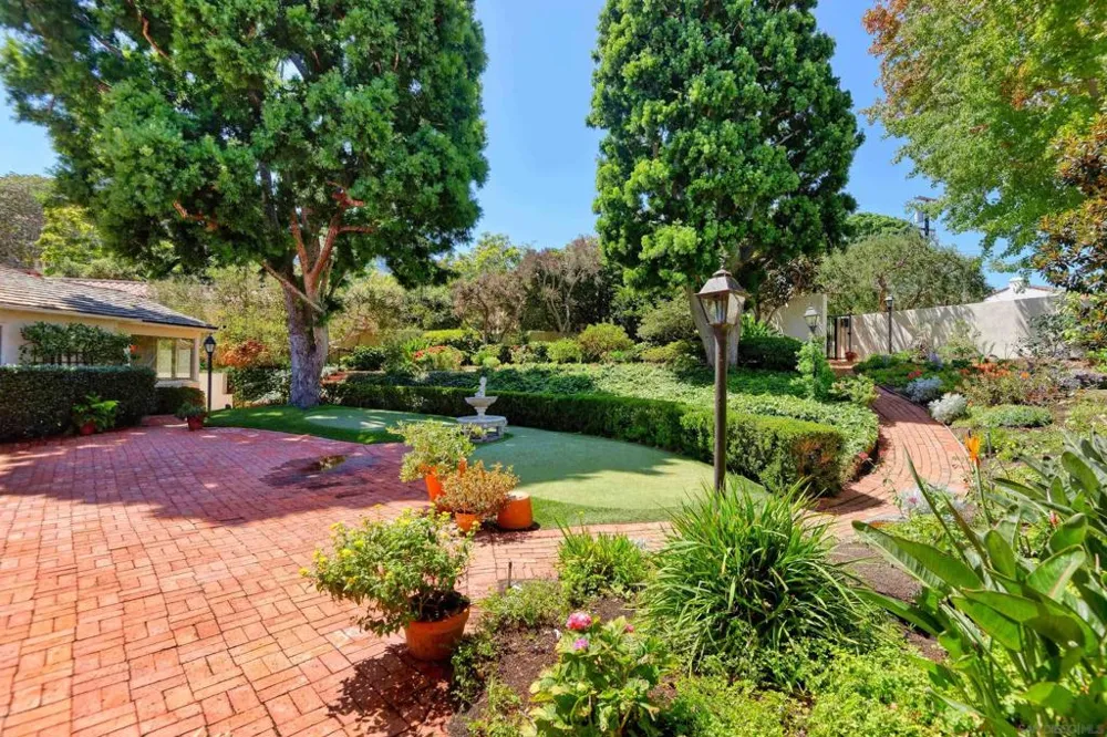 7755 Ludington Place La Jolla, CA 92037
