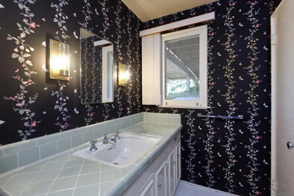 7755 Ludington Place La Jolla, CA 92037