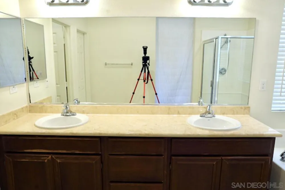 1640 Calle de la Flor Chula Vista, CA 91913