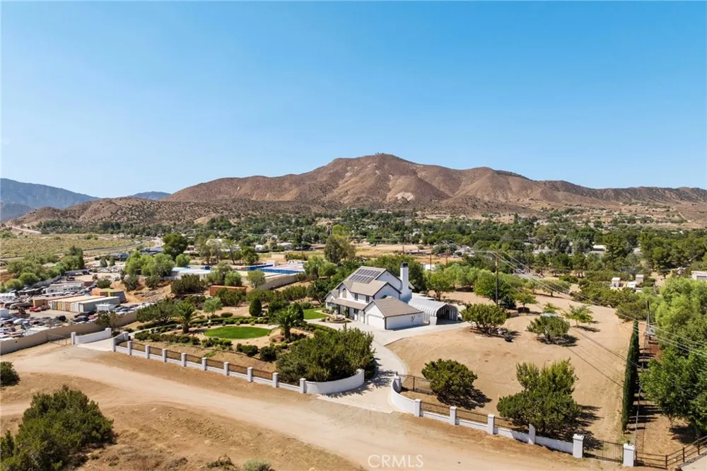 32223 Falcongate Avenue Acton, CA 93510