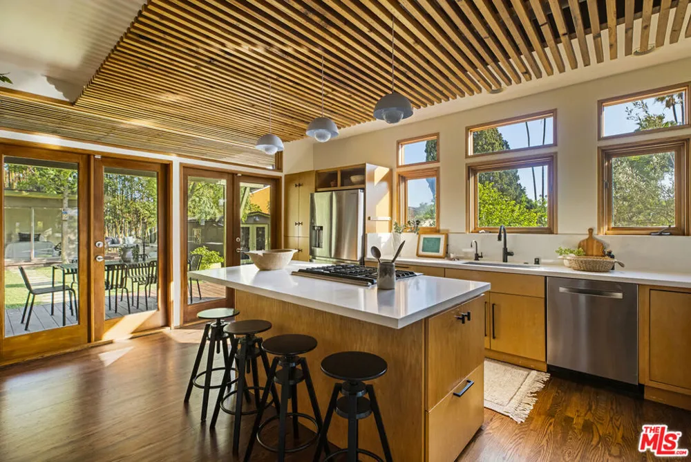 1632 Maltman Avenue Los Angeles, CA 90026